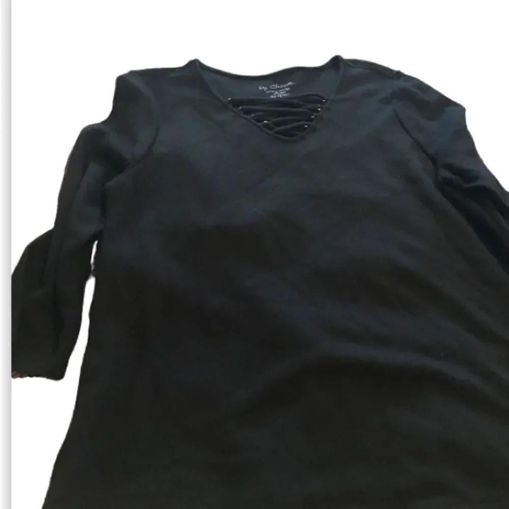 Chicos size large shirt perfect condition see pics golf accents lace